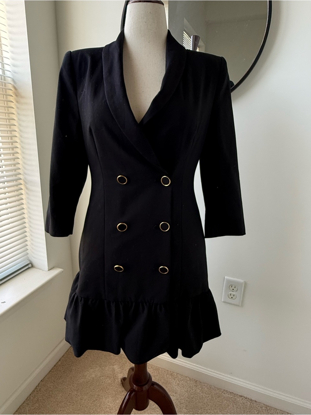 Zara Black Double-Breasted Blazer Dress with Gold Buttons - Picture 3 of 9
